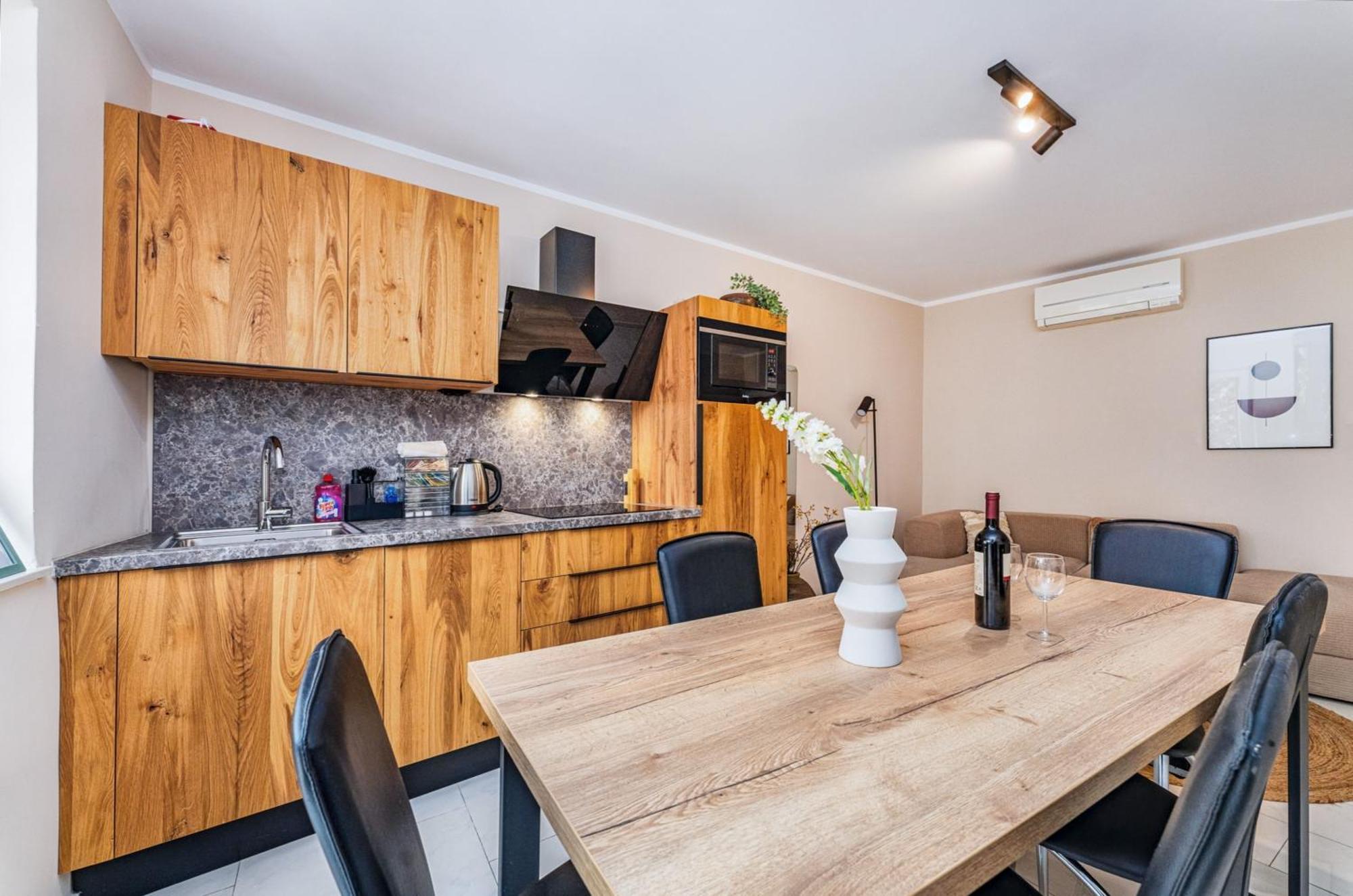 Samm Apartments 시베니크 외부 사진
