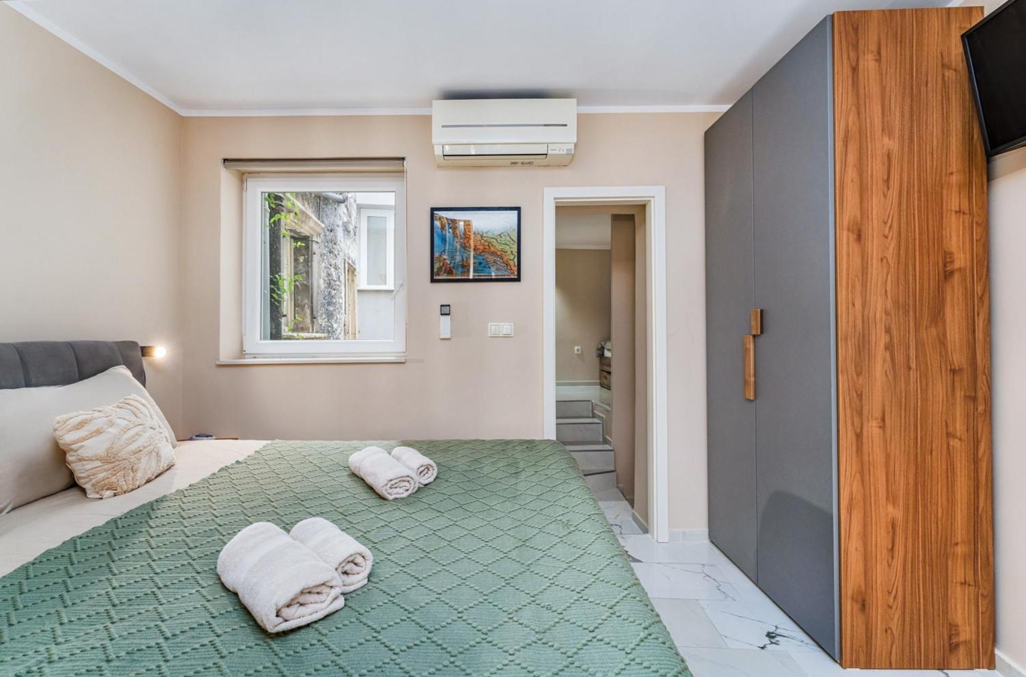 Samm Apartments 시베니크 외부 사진